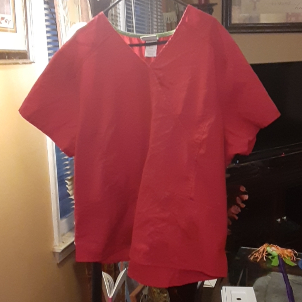 Red scrub.